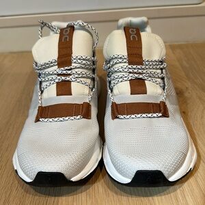 On Cloudnova BRAND NEW running shoe in White Pearl.